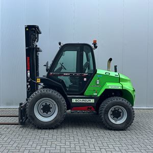 Manitou M30-4 ruwterrein heftruck 