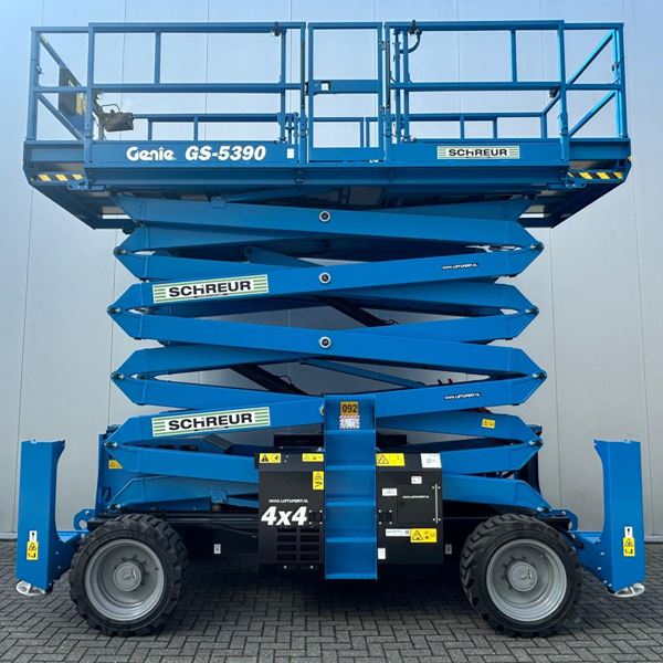 Genie GS5390 RT 4x4 diesel schaarhoogwerker Genie GS5390 RT 4x4 diesel schaarhoogwerker